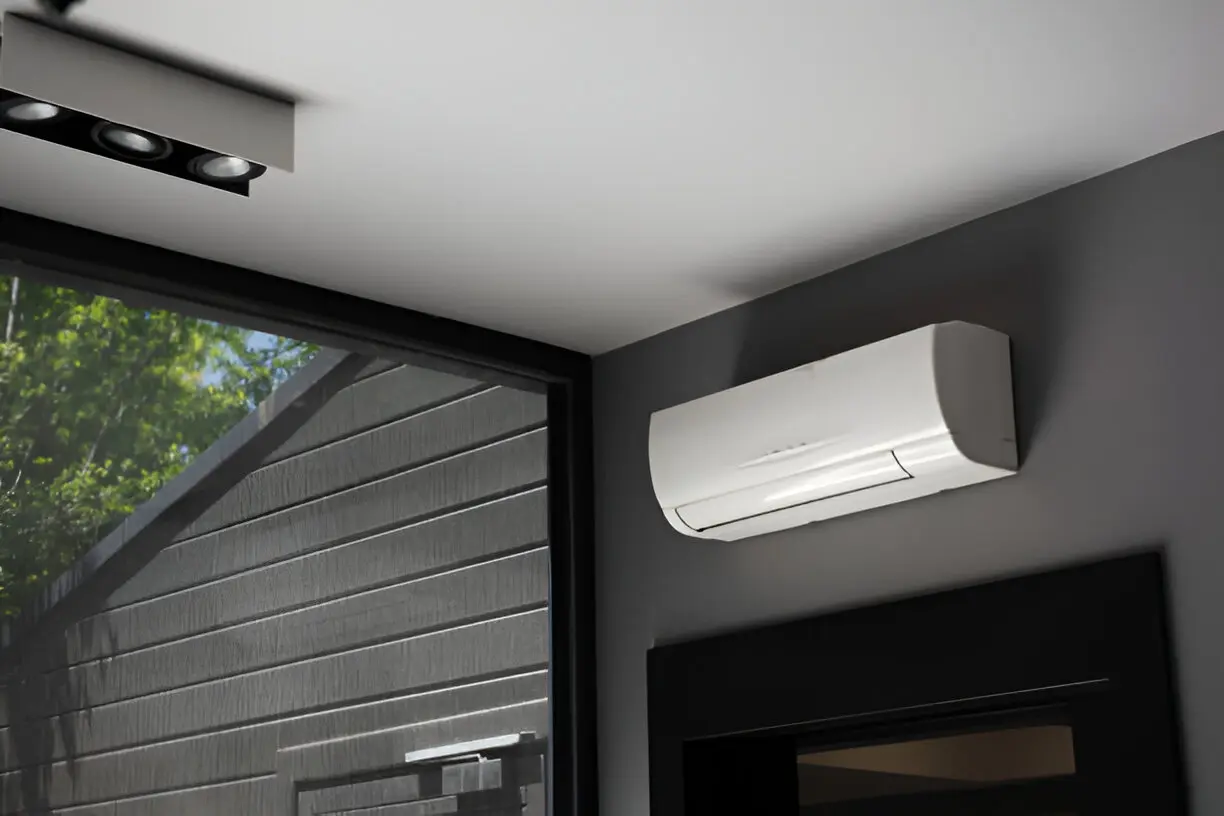 Air Conditioning Contractor in Orlando servicing a commercial HVAC unit